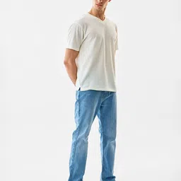 Snitch Off White Textured T-Shirt image 5