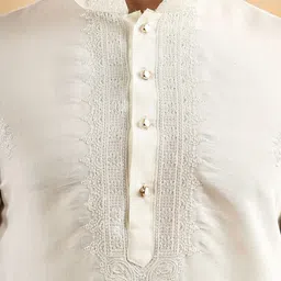 Ethluxis Men Ethnic Motifs Embroidered Thread Work Straight Kurta with Pyjamas image 4