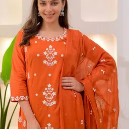 CREEPER Women Ethnic Motifs Embroidered Regular Thread Work Kurta with Trousers & With Dupatta image 3