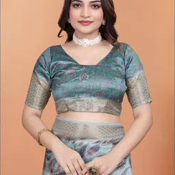 Mameraa Floral Printed Zari Saree With Blouse Piece image 4