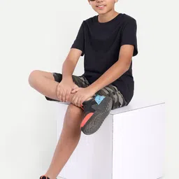 PUPPET-NX Boys Camouflage Printed Mid-Rise Cargo Shorts image 2