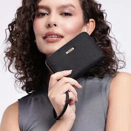 DressBerry Women Textured Zip Around Wallet-picture-10