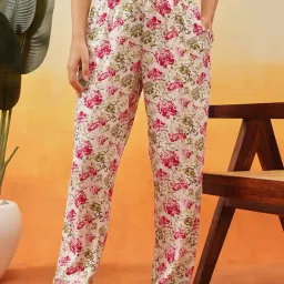 Clovia Rayon Floral Print Pyjama With Pockets White-image-89