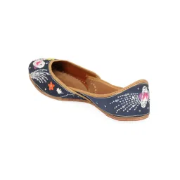 NR BY NIDHI RATHI Embellished Square Toe Ethnic Navy Blue Juttis image 5