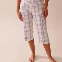 La Vie En Rose White Plaid Cotton Capris-picture-36