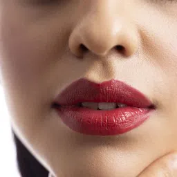 O&O BEAUTY Velvet Finish Bullet Lipstick- 4.6g-Ruby Red image 3