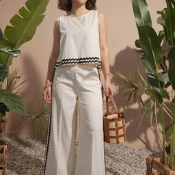 Vara By Vishudh Boat Neck A-Line Top With Wide-Leg Palazzos Co-Ords-picture-36