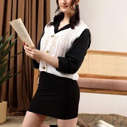 NOWI Women Fair Isle Printed Woollen Crop Sweater Vest-image-47