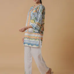 HOUSE OF KARI Printed Round Neck Tunic With Trousers Co-Ords image 4