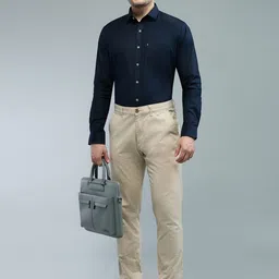 KOMPANION Men Slim Fit Semiformal Shirt image 2