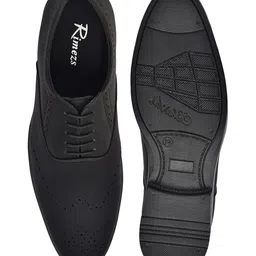 RIMEZS Men Perforations PU Brogues image 5