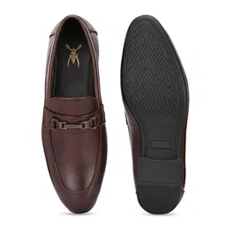 House of Pataudi Men Lightweight With Soft Cushion Loafers image 3