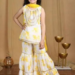 Cutiekins Girls Floral Embroidered Empire Sequinned Kurta with Sharara & With Dupatta image 4