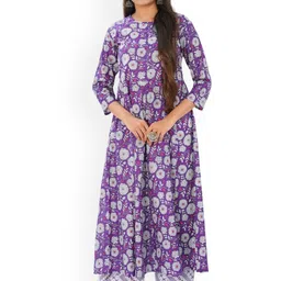 30 Looks Women Floral Printed Regular Pure Cotton Kurta with Trousers-image-34