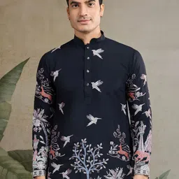 ODETTE Men Floral Embroidered Mandairan Coller Kurta-picture-40
