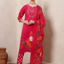 DIVASTRI Floral Printed Notch Neck Sequinned Straight Kurta With Trousers & Dupatta-picture-14