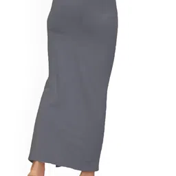 Thrifty Thread Straight Fit Saree Shapewear image 4