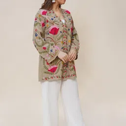 HOUSE OF KARI Women Floral Woollen Lightweight Tailored Jacket with Patchwork image 3