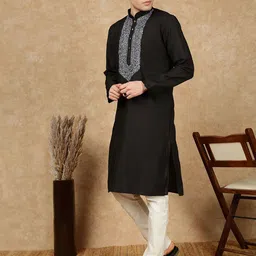 House of Pataudi Embroidered Katha Stitch Work Pure Cotton Straight Kurta image 2