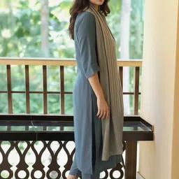 Aaghnya Women Regular Kurta with Trousers & With Dupatta image 2