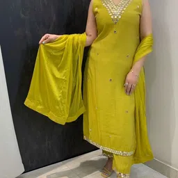 Sdc Collections Embellished V-Neck Mirror Work Mirror Work Kurti image 4