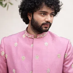 HILO DESIGN Embroidery Mandarin Collar Sherwani Set image 3