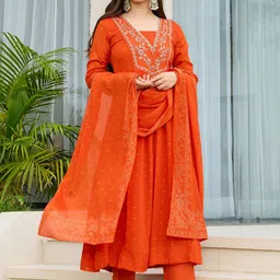 Brand Hill Floral Printed Pleated Sequinned Kurta With Trousers & Dupatta image 3