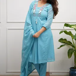 Ruaati Women Floral Embroidered Regular Mirror Work Pure Cotton Kurta with Patiala & With Dupatta-picture-16