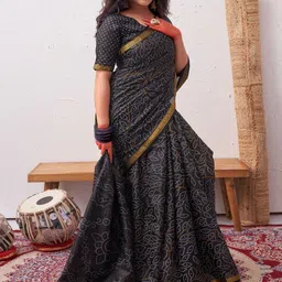 Moda Rapido Black Silk Blend Printed Sarees image 2