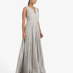 Closet Aura Basic Jumpsuit with Embroidered Details image 5