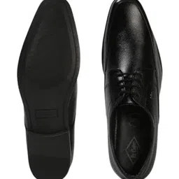 Lee Cooper Men Textured Round Toe Formal Derbys image 4