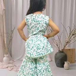 Cutiekins Girls Floral Printed Regular Gotta Patti Kurta with Sharara & Dupatta image 4