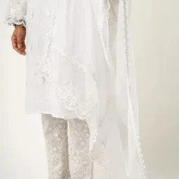 ROZE Women White Cotton Dupatta-image-50