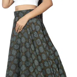 jyshta Women Printed Flared Green Skirt image 4