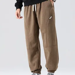 StyleCast x Revolte Men Loose Fit Easy Wash Pleated Trousers image 5