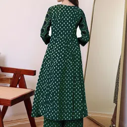 GoSriKi Women Printed Regular Kurta with Palazzos & With Dupatta image 5