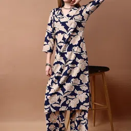 SANTOPERA DESIGNER Floral Printed V-Neck Straight Kurta With Palazzos image 3