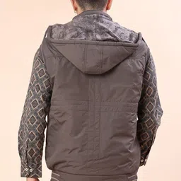 V-Mart Men Geometric Puffer Jacket image 5