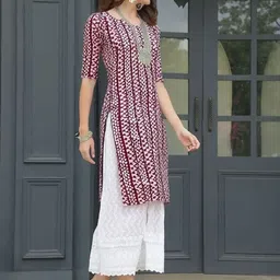 SZN Women Printed Crepe Straight Kurtas image 5