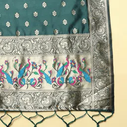 vredevogel Women Ethnic Motifs Printed Kurta with Trousers & Dupatta image 4