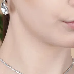 J D Jewellers Women WhiteJewellery Set image 5