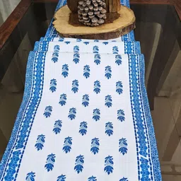 Akira Furnishings Blue Blossom Table Runner image 3