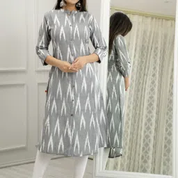 Chandbaali Women Ethnic Motifs Printed Sequinned Kurta image 1
