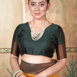 KALINI Woven Design Silk Blend Kanjeevaram Saree image 5