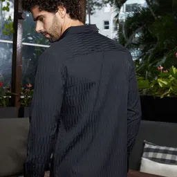 Campus Sutra Men Classic Textured Casual Shirts image 2