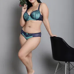 MAKCLAN Floral Medium Coverage Underwired Lightly Padded Bra image 2