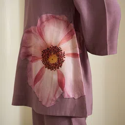 Bannos Swagger Floral Patch Work V-Neck Three-Quarter Sleeves Tunic With Trouser image 5