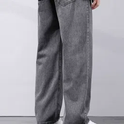 meixn Men Straight Fit Mid Rise Grey Jeans image 2