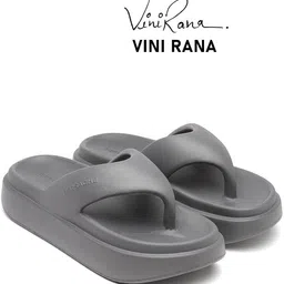 bersache Women Sports Sandal image 3