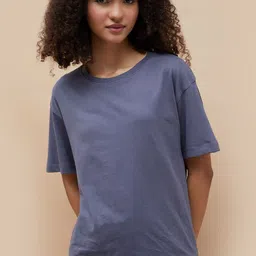 Fame Forever by Lifestyle Women Pockets T-shirt-image-23